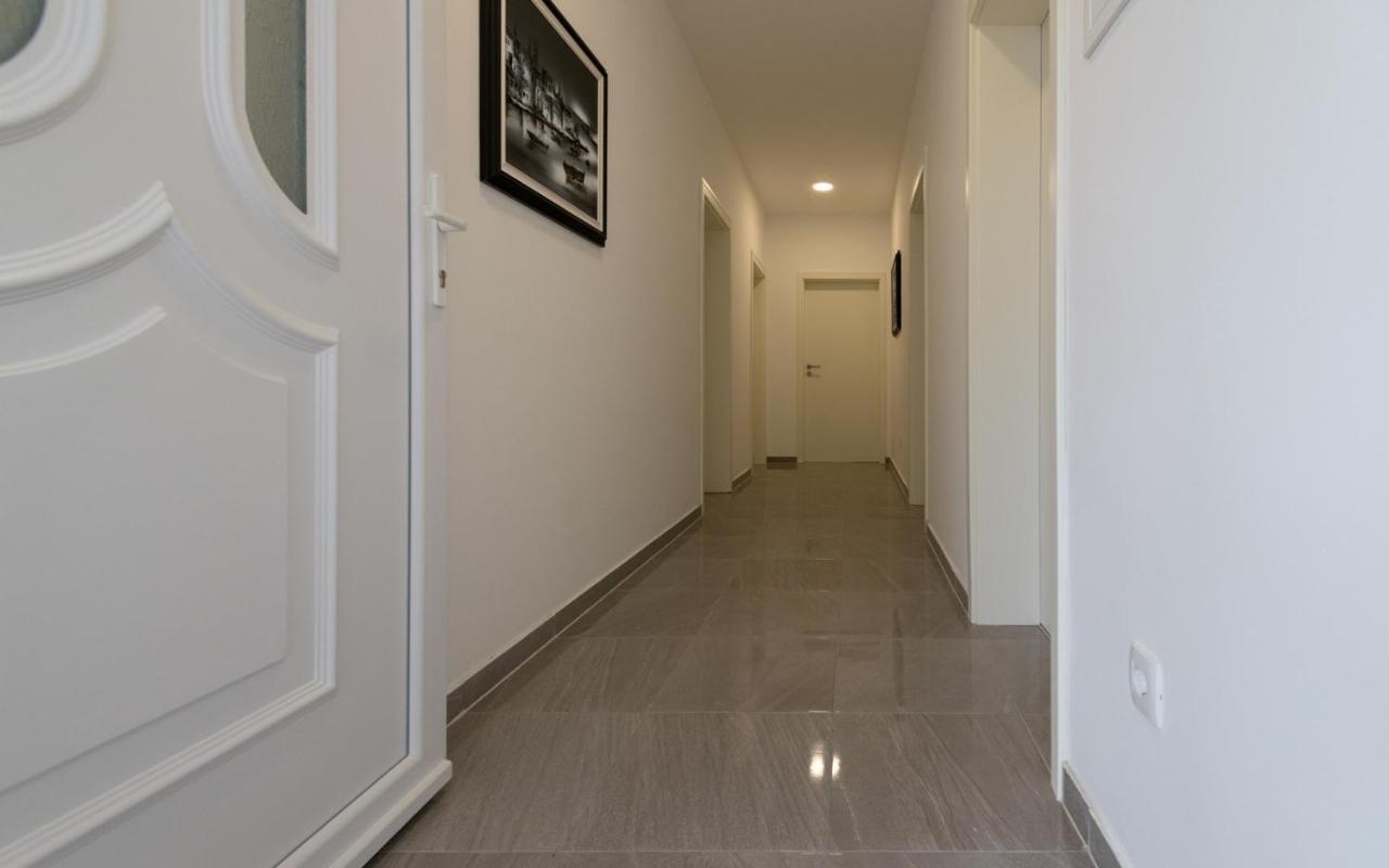 Villa Doris Neum Bagian luar foto